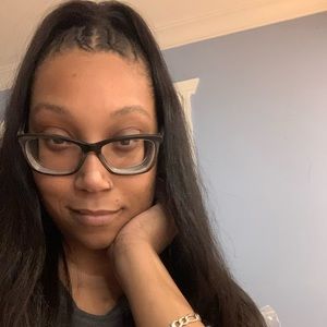 Meet your Posher, Shanika